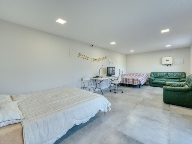 4 Soveroms Villa i Istán