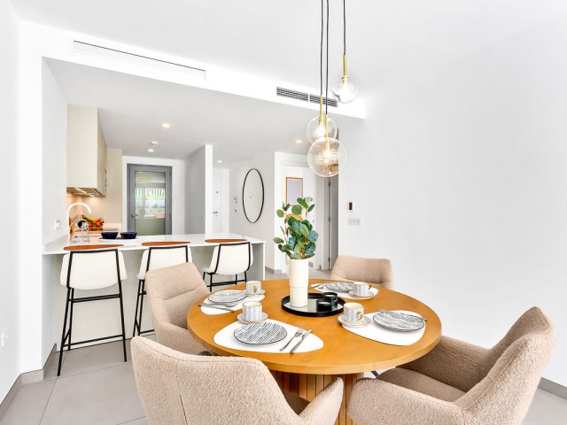 2 Bedrooms Apartment in Elviria
