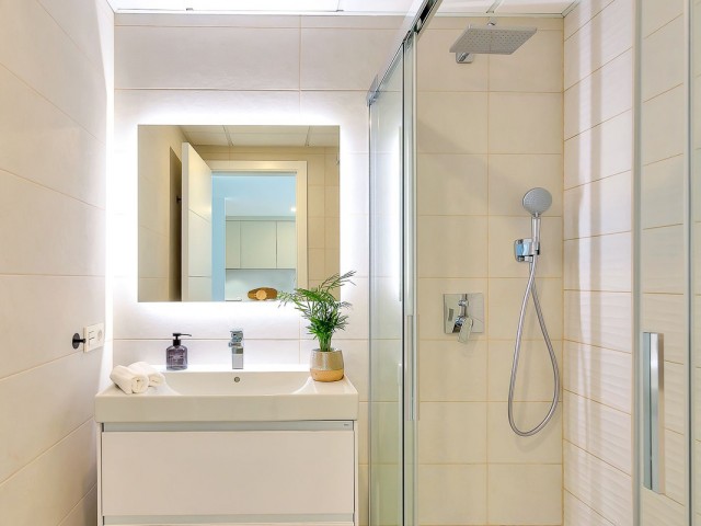 2 Bedrooms Apartment in Elviria
