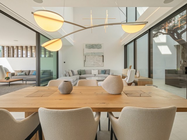3 Bedrooms Villa in The Golden Mile