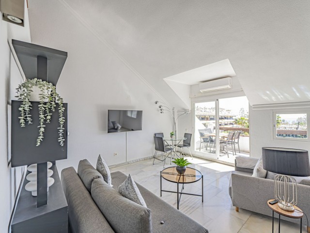 Penthouse avec 2 Chambres  à The Golden Mile