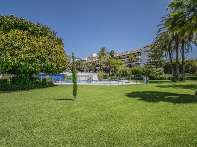 Penthouse avec 2 Chambres  à The Golden Mile