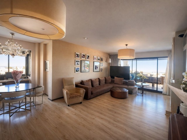 3 Soveroms Leilighet i Benahavís