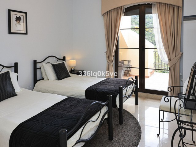 Appartement avec 5 Chambres  à Benahavís