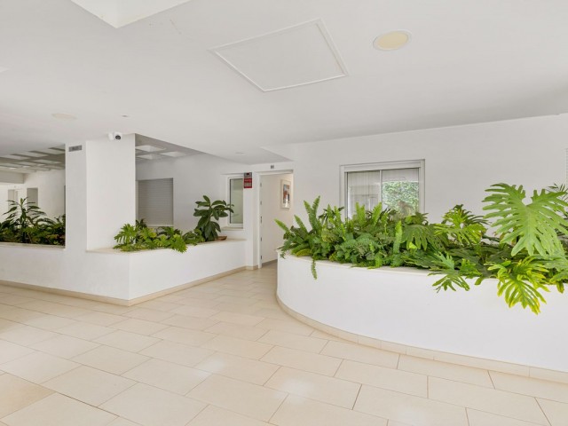 Apartamento con 3 Dormitorios  en Benalmadena Costa