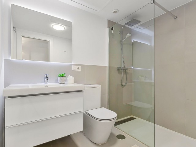 Apartamento con 3 Dormitorios  en Benalmadena Costa