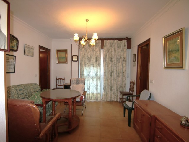 5 Bedrooms Apartment in Guaro