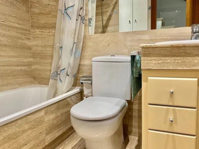 5 Slaapkamer Rijtjeshuis in Nueva Andalucía
