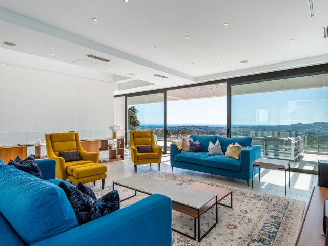4 Bedrooms Villa in Mijas