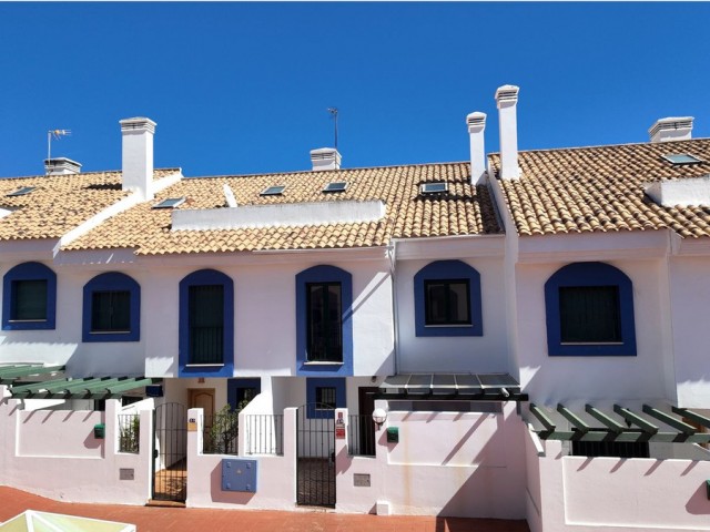 5 Schlafzimmer Reihenhaus in San Pedro de Alcántara