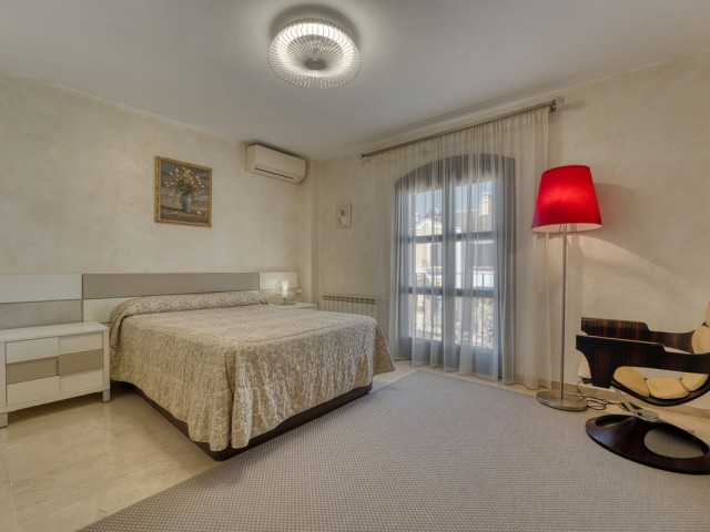 5 Makuuhuoneen Huvila Guadalmina Alta