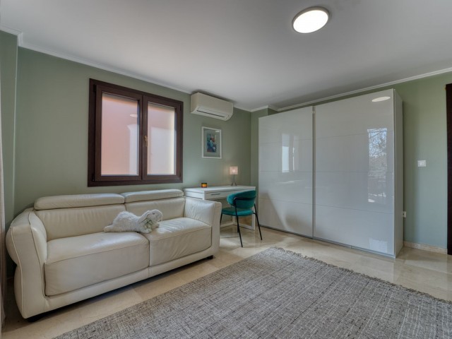 5 Makuuhuoneen Huvila Guadalmina Alta