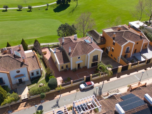 5 Makuuhuoneen Huvila Guadalmina Alta