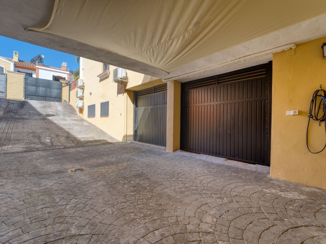 5 Makuuhuoneen Huvila Guadalmina Alta