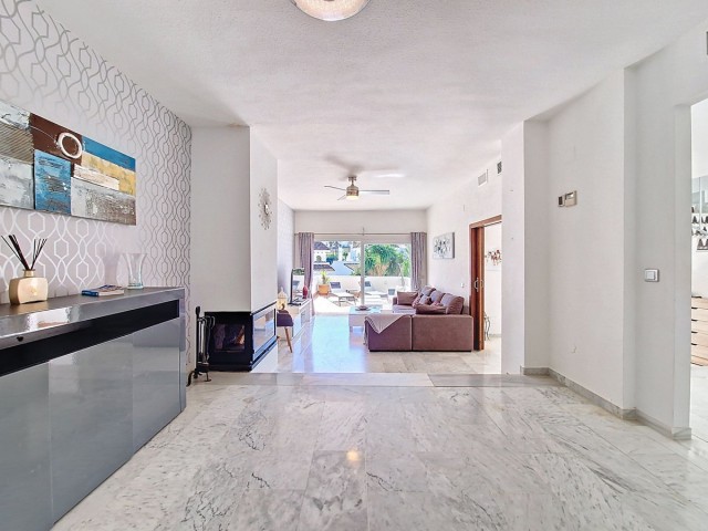 3 Schlafzimmer Reihenhaus in La Duquesa