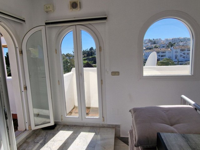 3 Schlafzimmer Reihenhaus in La Duquesa