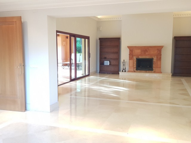 4 Schlafzimmer Villa in Sierra Blanca