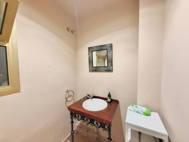 Villa con 4 Dormitorios  en Sierrezuela