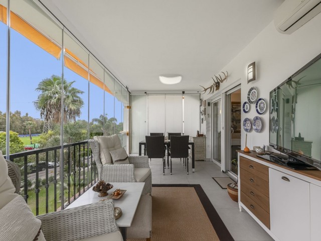 2 Bedrooms Apartment in Nueva Andalucía