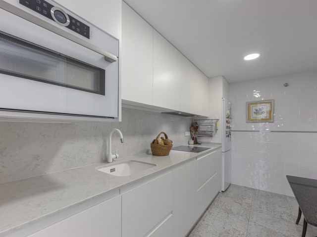 2 Bedrooms Apartment in Nueva Andalucía