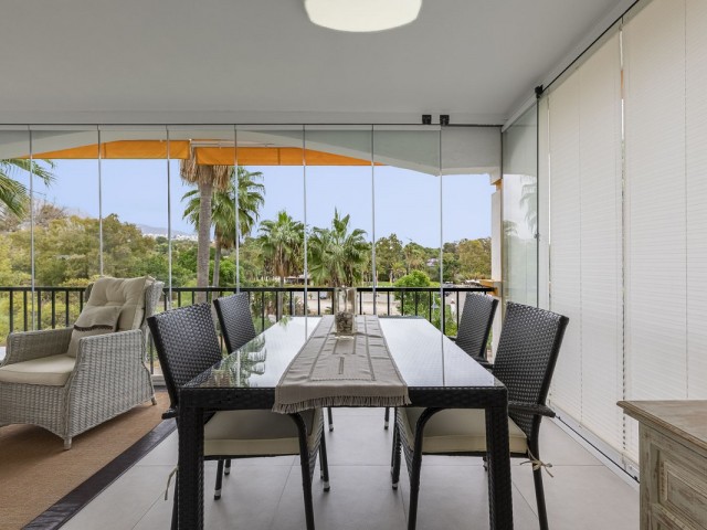 2 Bedrooms Apartment in Nueva Andalucía