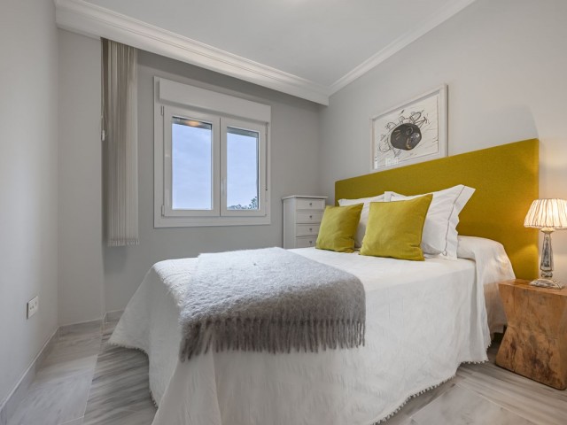 2 Bedrooms Apartment in Nueva Andalucía