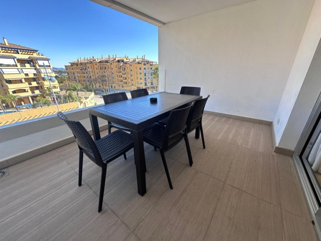 Appartement avec 3 Chambres  à San Pedro de Alcántara