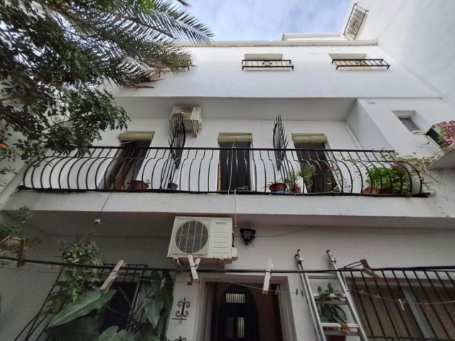 Commercial avec 0 Chambres  à Marbella
