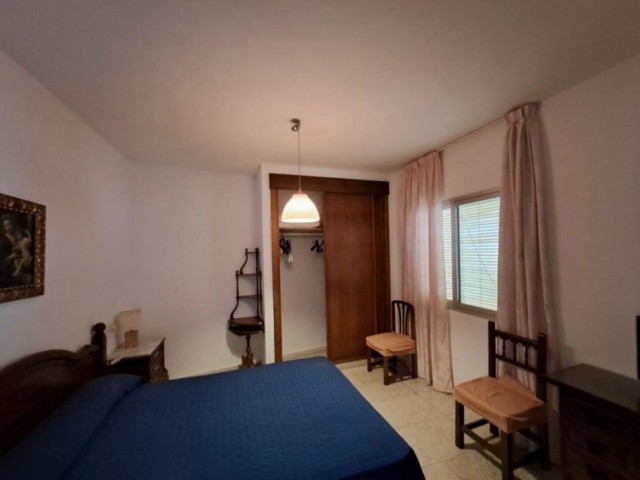 Commercial avec 0 Chambres  à Marbella