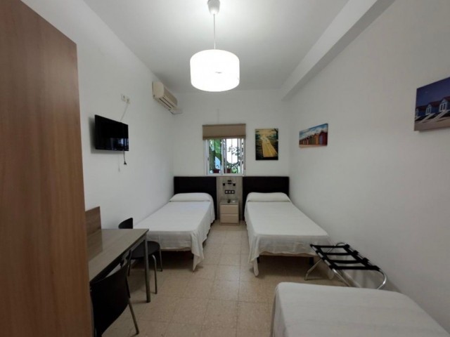 Commercial avec 0 Chambres  à Marbella