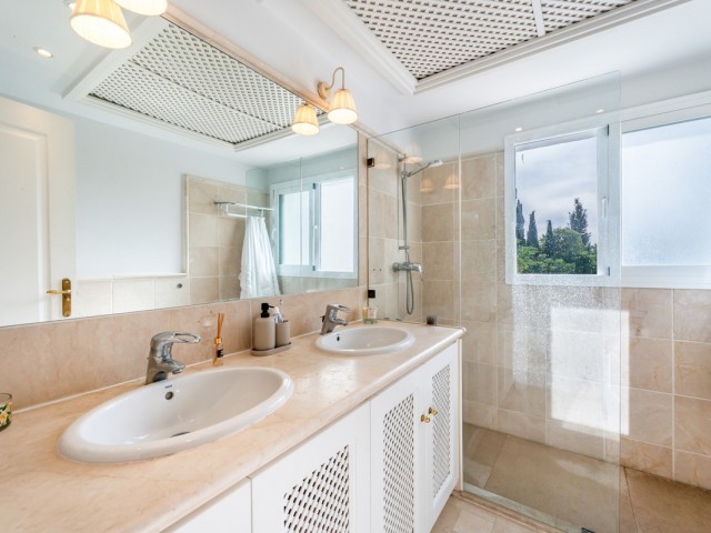 2 Makuuhuoneen Huoneisto Río Real