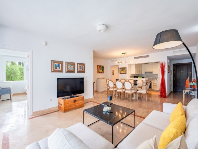 2 Makuuhuoneen Huoneisto Río Real