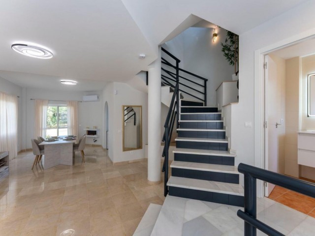 3 Schlafzimmer Villa in Artola