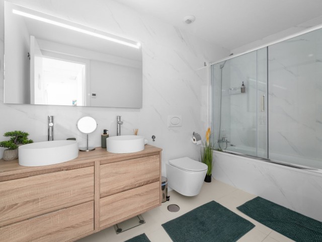 2 Bedrooms Apartment in Fuengirola