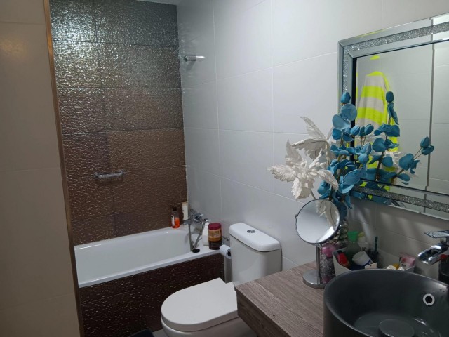 Appartement avec 3 Chambres  à Estepona