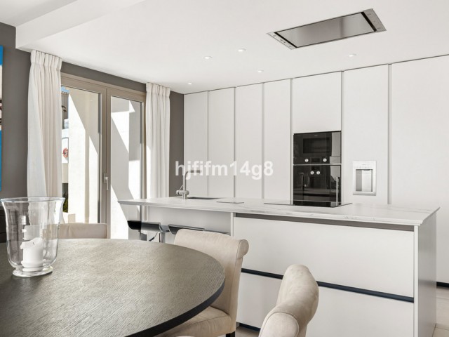 3 Schlafzimmer Apartment in Nueva Andalucía