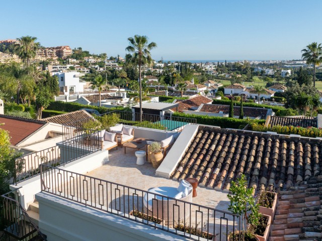 Villa con 4 Dormitorios  en Nueva Andalucía