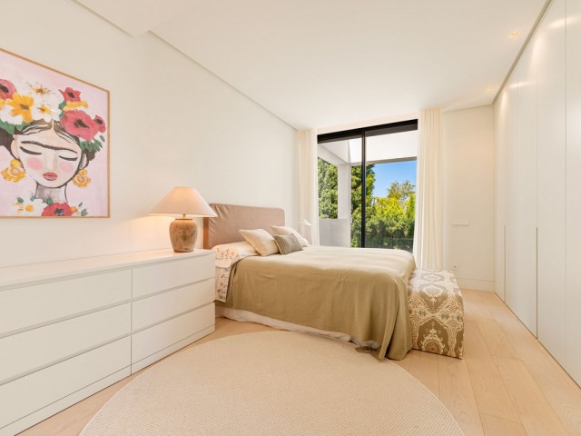 6 Makuuhuoneen Huvila Guadalmina Alta