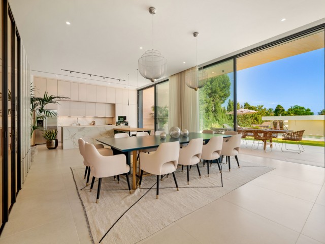 6 Makuuhuoneen Huvila Guadalmina Alta