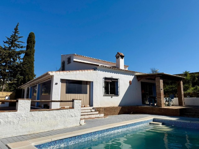 3 Schlafzimmer Villa in Estepona