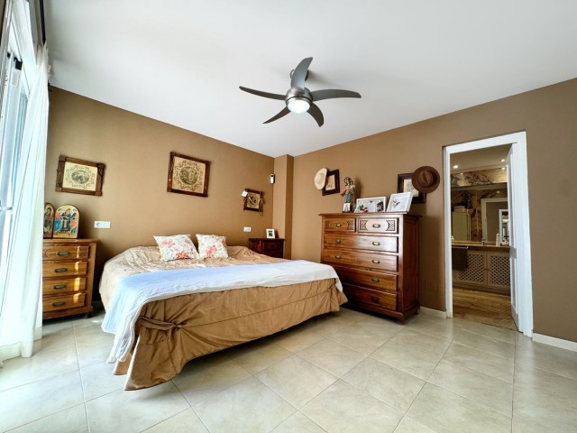 3 Bedrooms Apartment in Nueva Andalucía