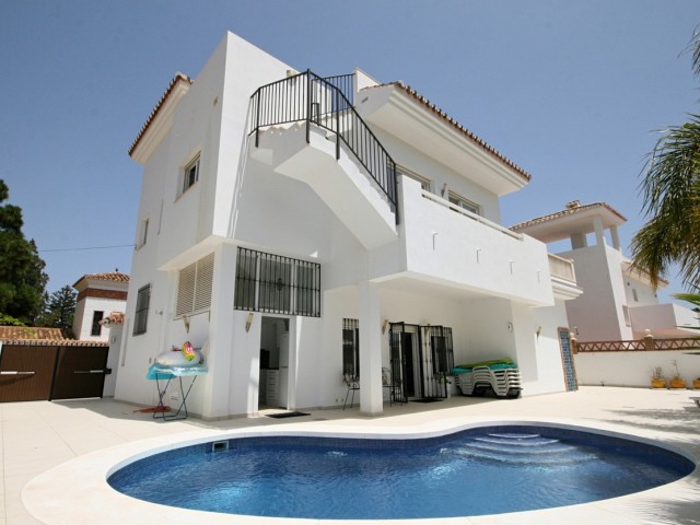 4 Bedrooms Villa in La Cala de Mijas