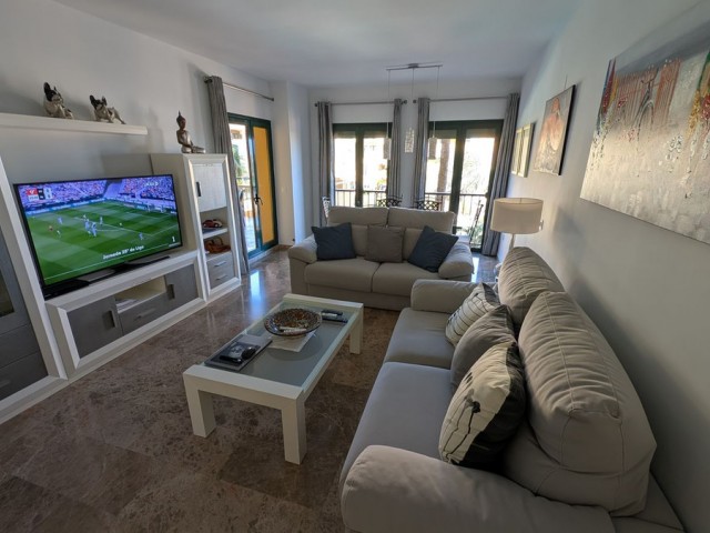 2 Bedrooms Apartment in San Pedro de Alcántara