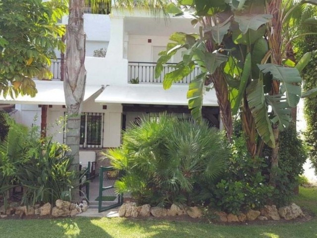 4 Bedrooms Townhouse in Marbella