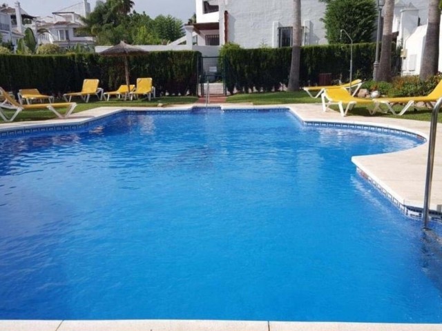 4 Bedrooms Townhouse in Marbella
