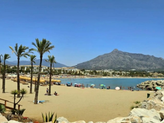 3 Bedrooms Apartment in Puerto Banús