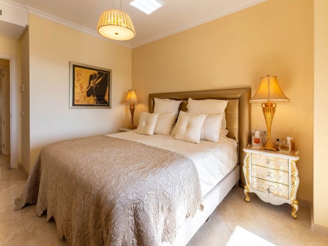 4 Bedrooms Apartment in La Mairena