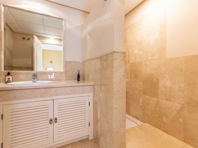 4 Bedrooms Apartment in La Mairena