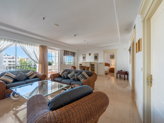 2 Sovrums Lägenhet i Marbella