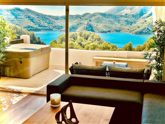 Townhouse Istán - R5335651